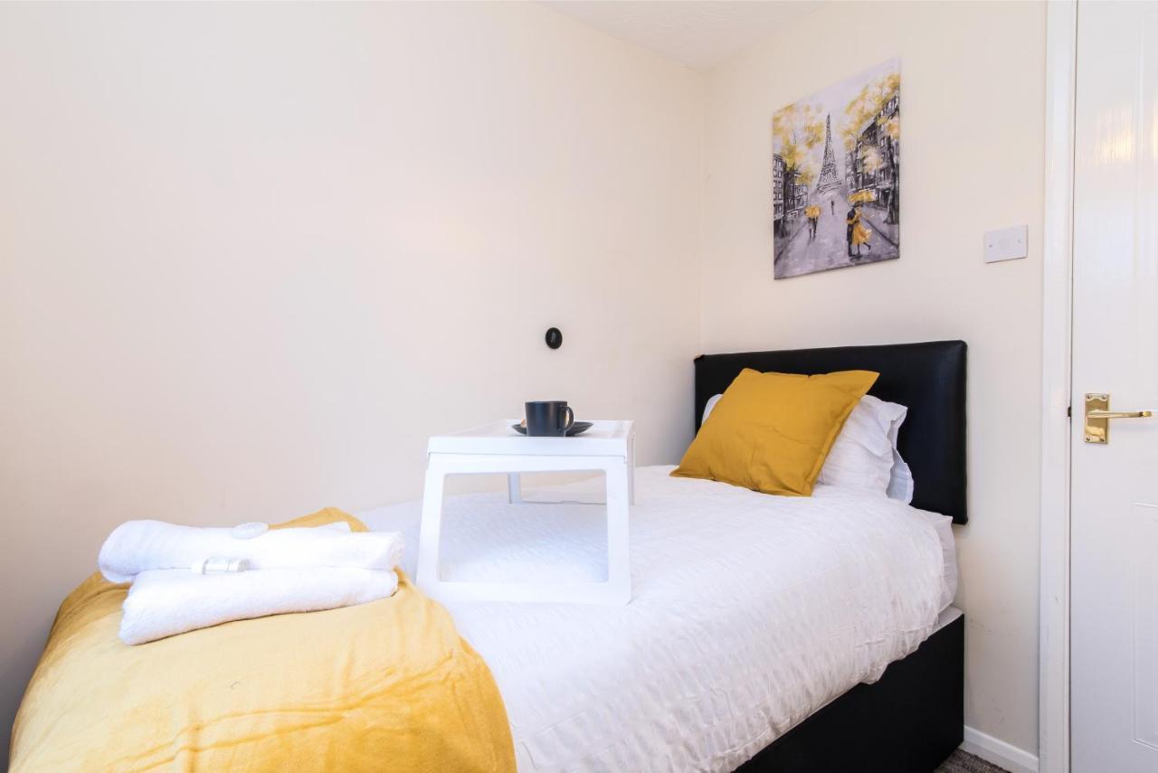 Coventry- Perchfoot 3 Bedroom Contractor And Pet-Friendly Spacious House By Sublime Stays Extérieur photo